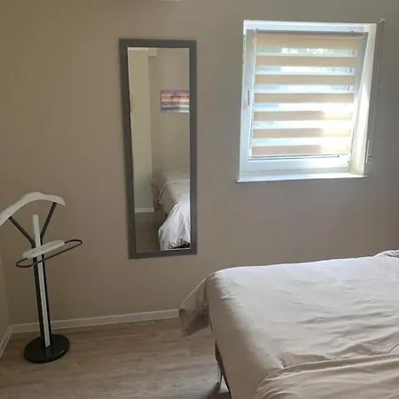 Gemuetliche In Ortsrandlage