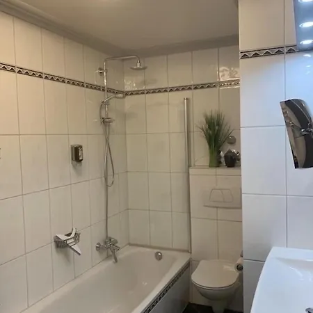 Gemuetliche In Ortsrandlage Appartamento