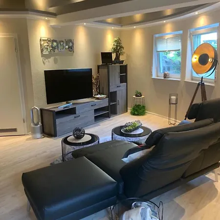 Gemuetliche In Ortsrandlage Apartamento