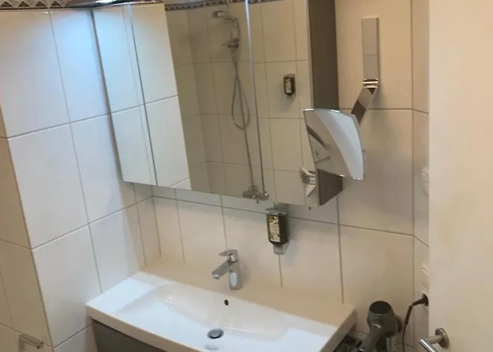 Gemuetliche In Ortsrandlage * Рюдесхайм-на-Рейне