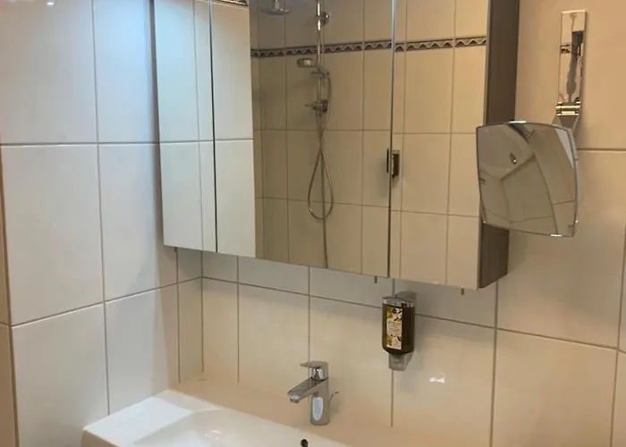 Апартаменты Gemuetliche In Ortsrandlage