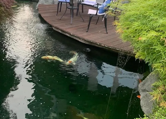 Gemuetliche In Ortsrandlage *